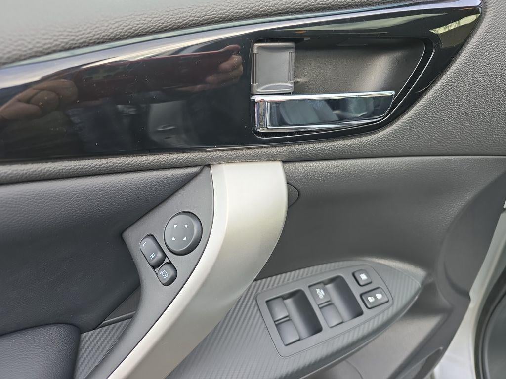 2026 Mitsubishi Eclipse Cross SE