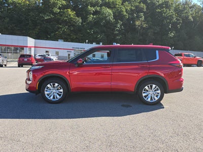 2026 Mitsubishi Outlander ES