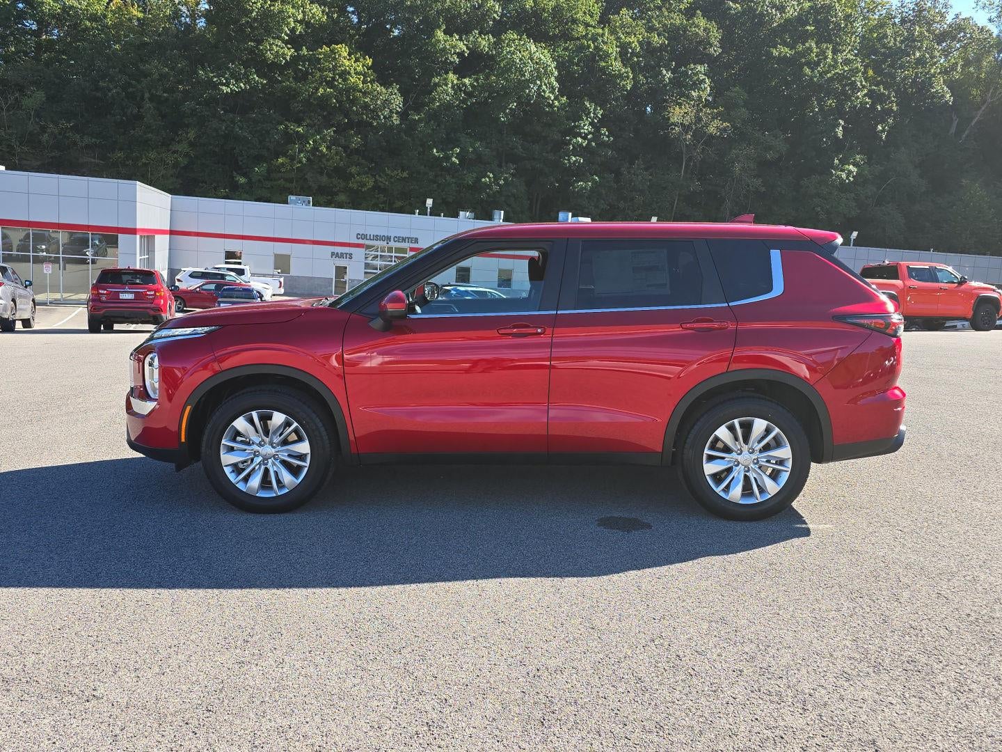 2026 Mitsubishi Outlander ES