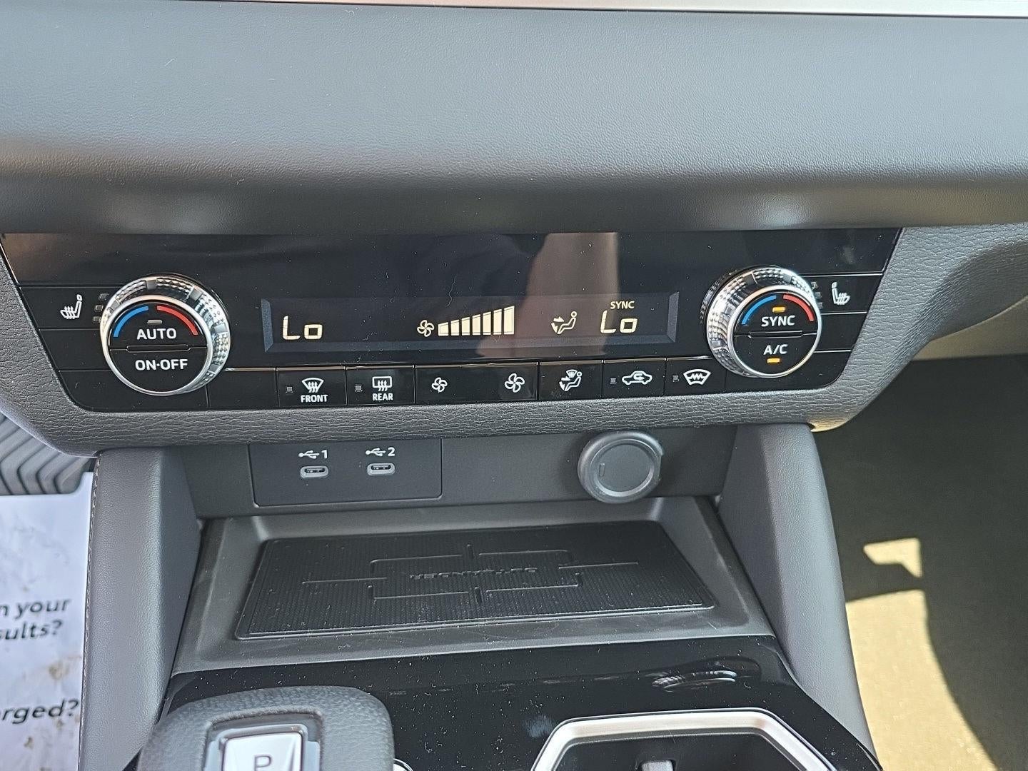 2026 Mitsubishi Outlander ES