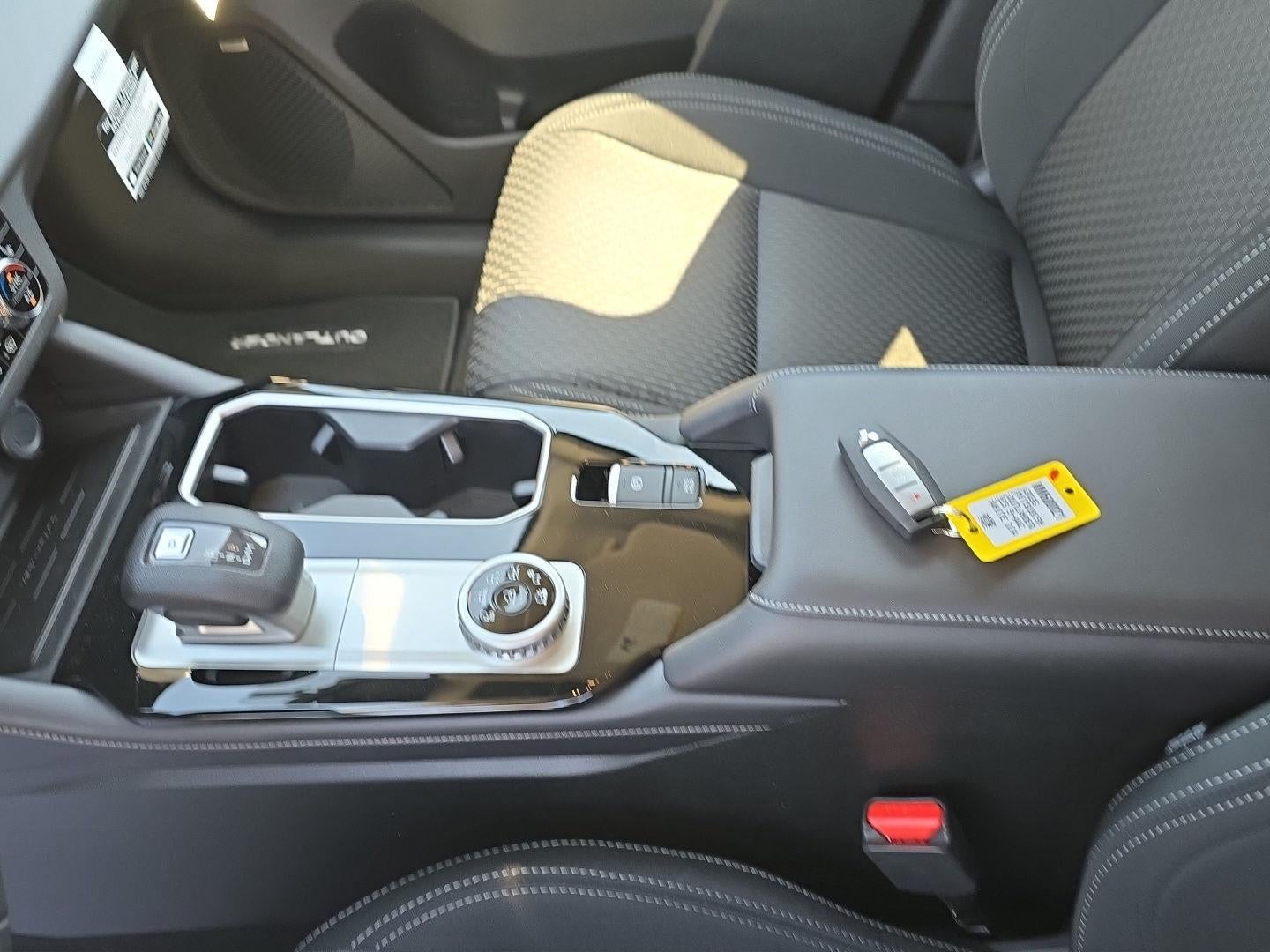 2026 Mitsubishi Outlander ES