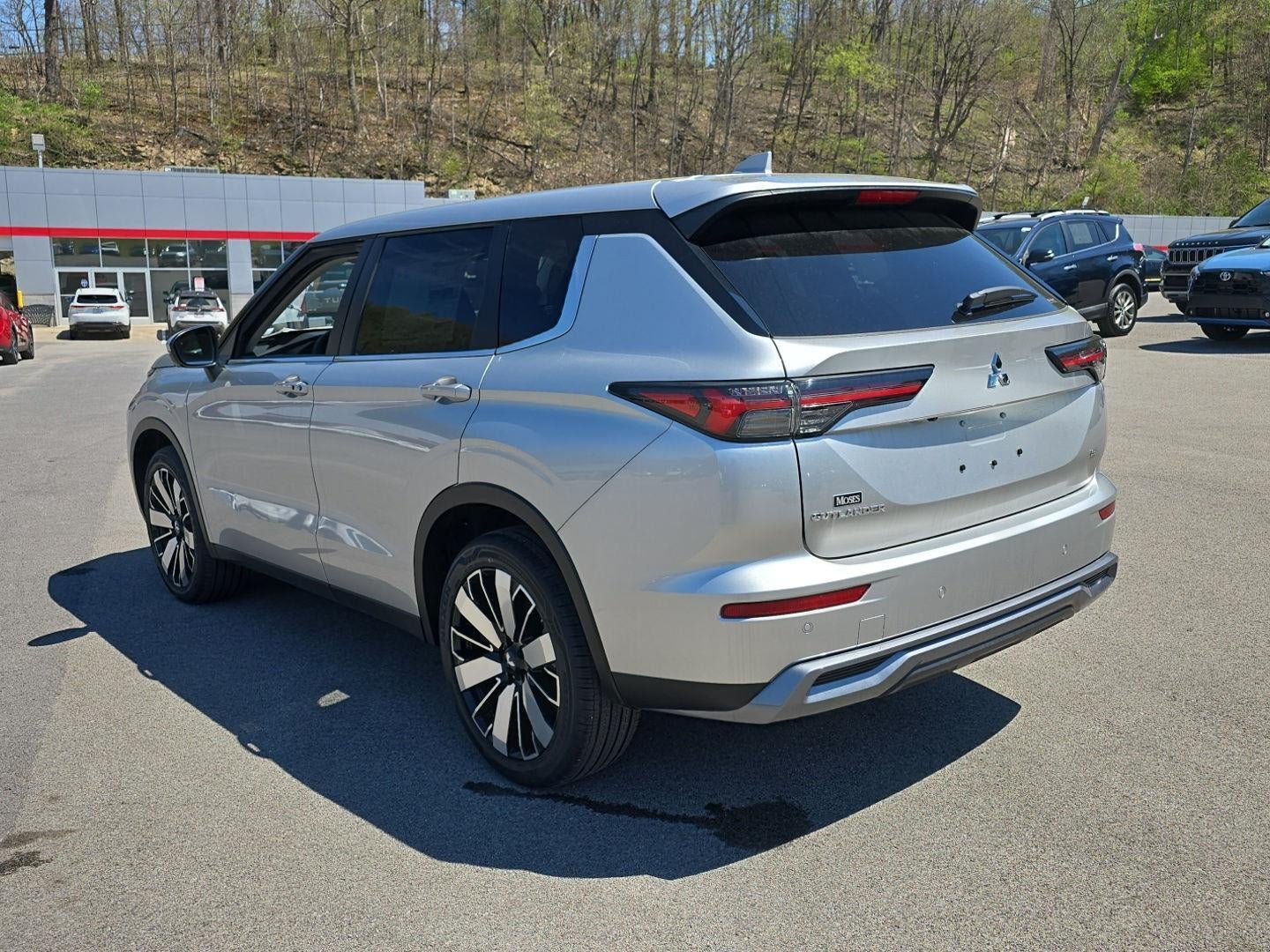 2026 Mitsubishi Outlander SE