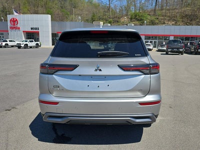 2026 Mitsubishi Outlander SE