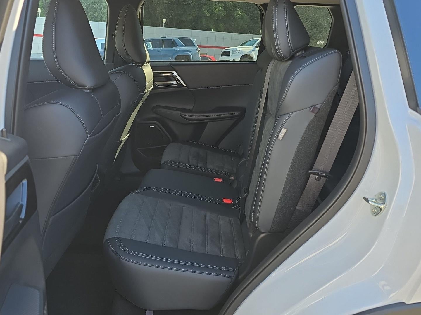 2026 Mitsubishi OUTLANDER SE S-AWC