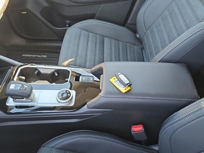 2026 Mitsubishi OUTLANDER SE S-AWC