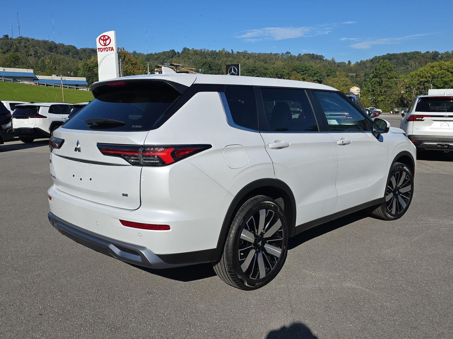 2026 Mitsubishi OUTLANDER SE S-AWC