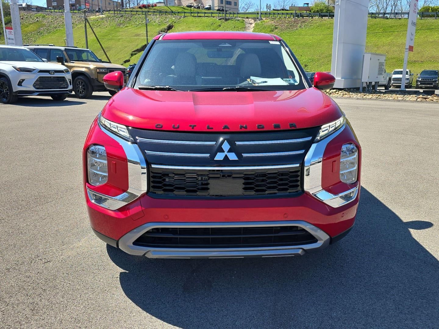 2026 Mitsubishi Outlander SE