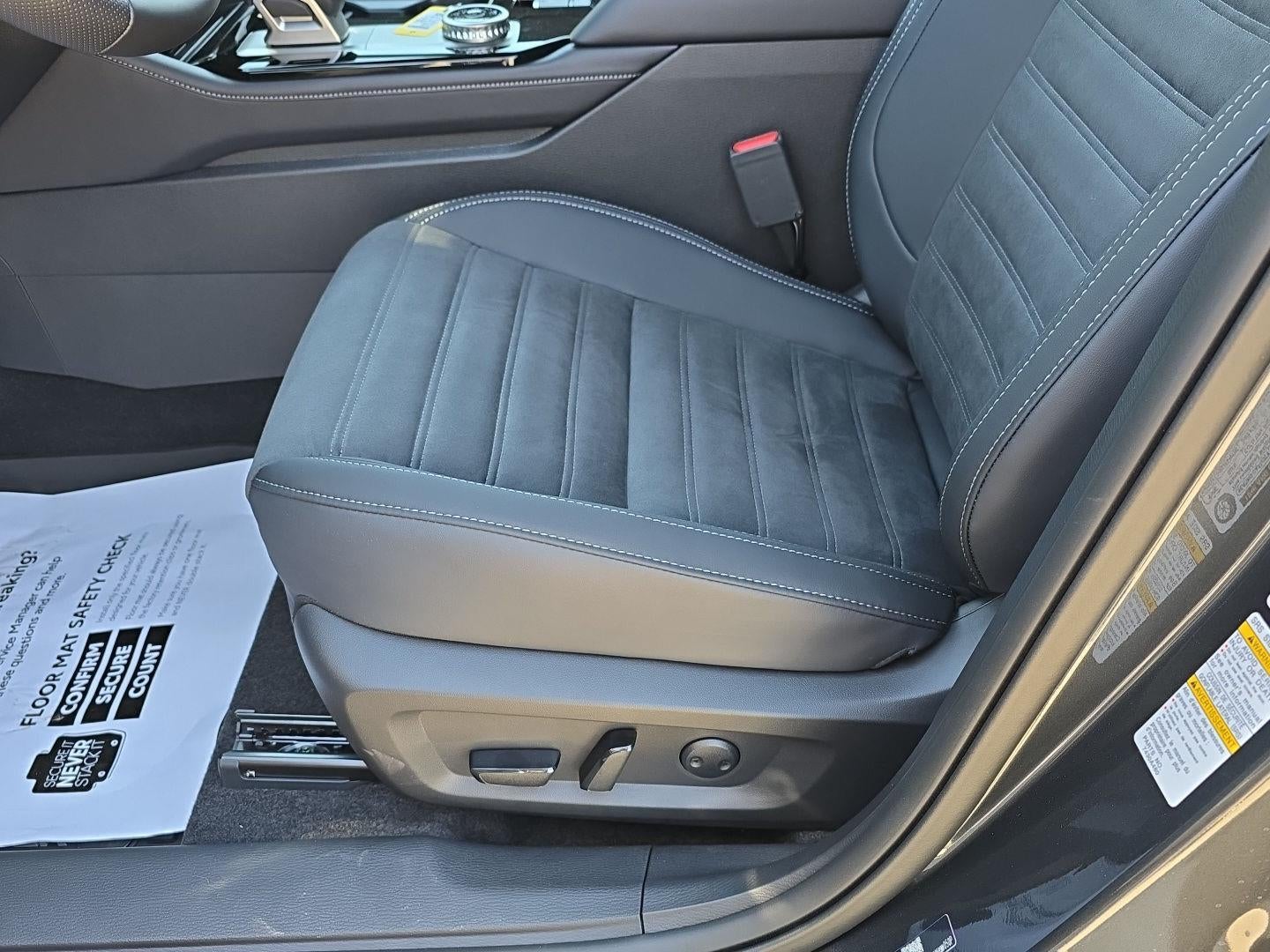 2026 Mitsubishi OUTLANDER LE S-AWC