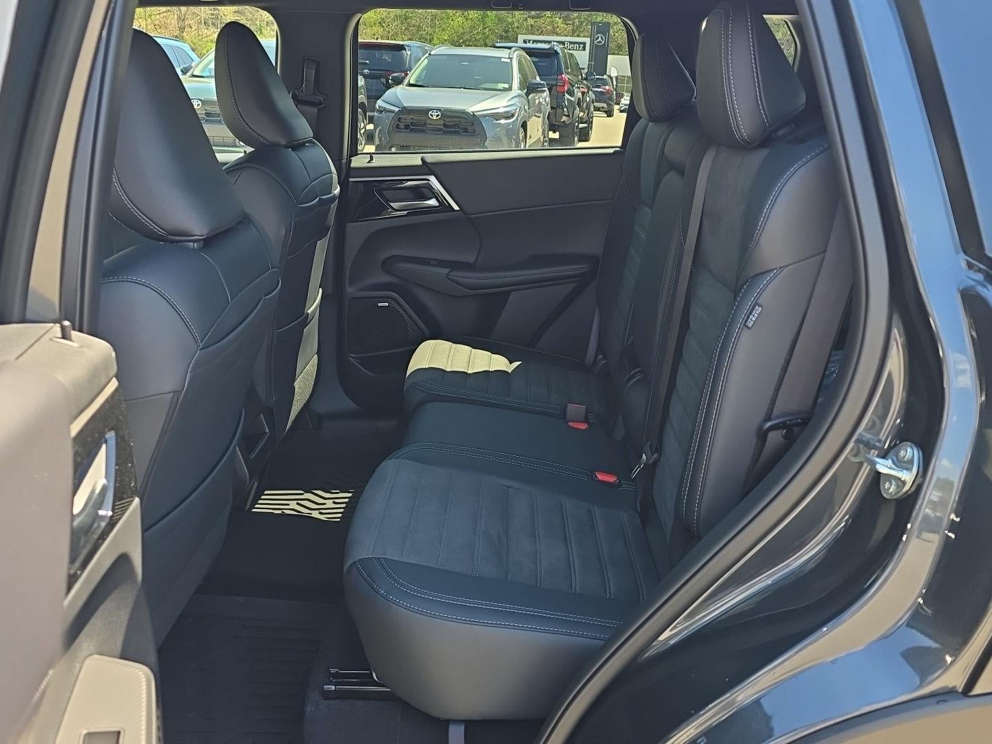 2026 Mitsubishi OUTLANDER LE S-AWC