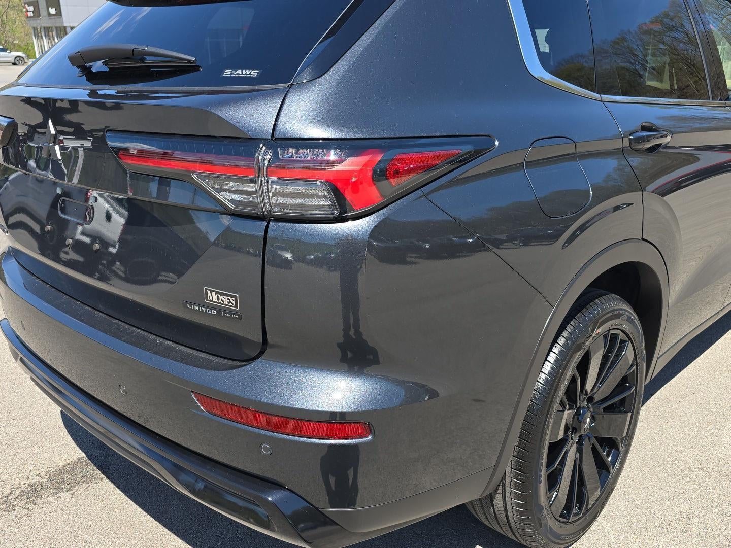 2026 Mitsubishi OUTLANDER LE S-AWC