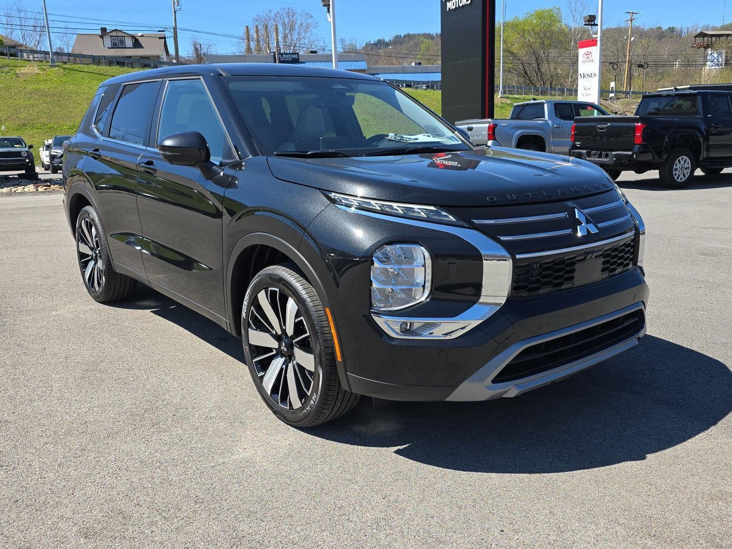 2026 Mitsubishi Outlander SE