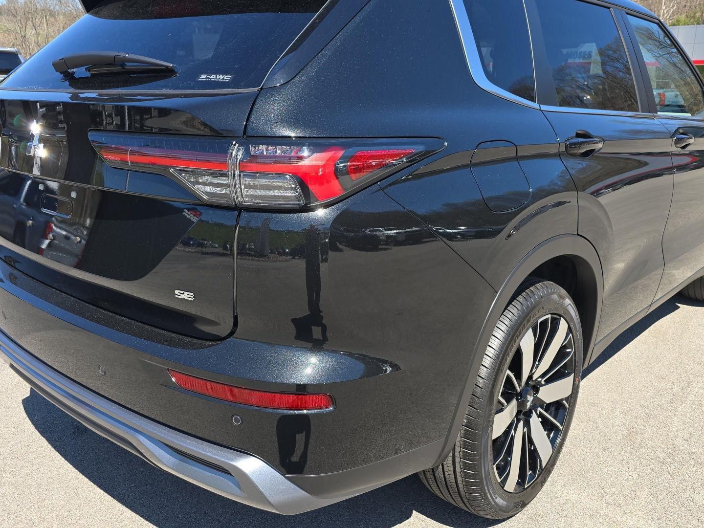 2026 Mitsubishi Outlander SE