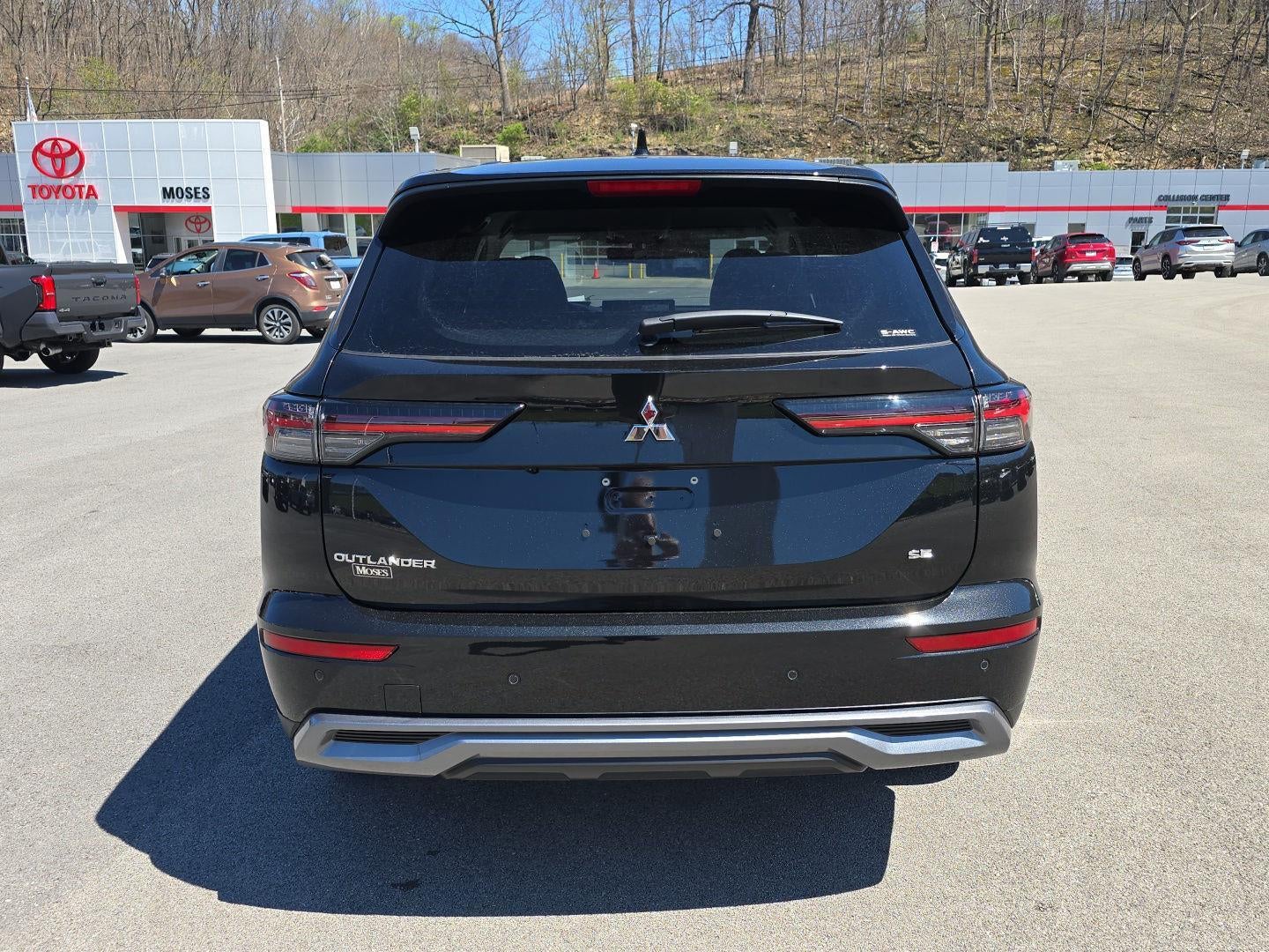 2026 Mitsubishi Outlander SE