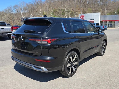 2026 Mitsubishi Outlander SE