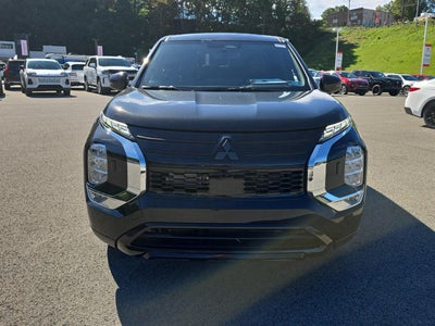 2026 Mitsubishi Outlander LE