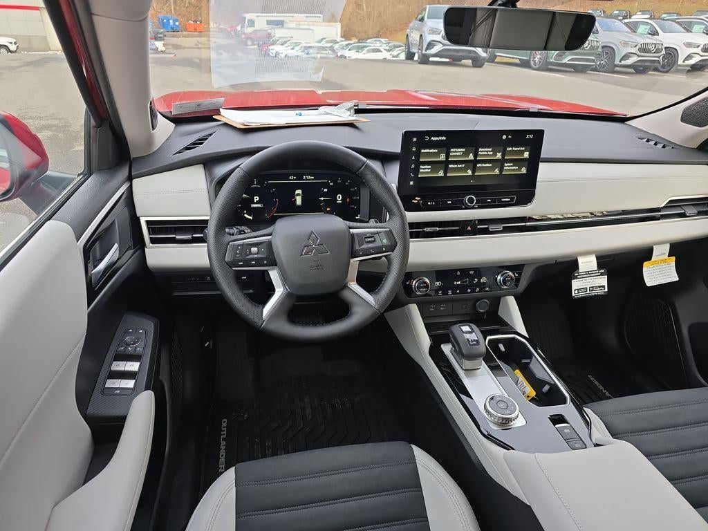 2026 Mitsubishi Outlander SE