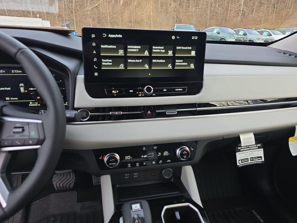 2026 Mitsubishi Outlander SE