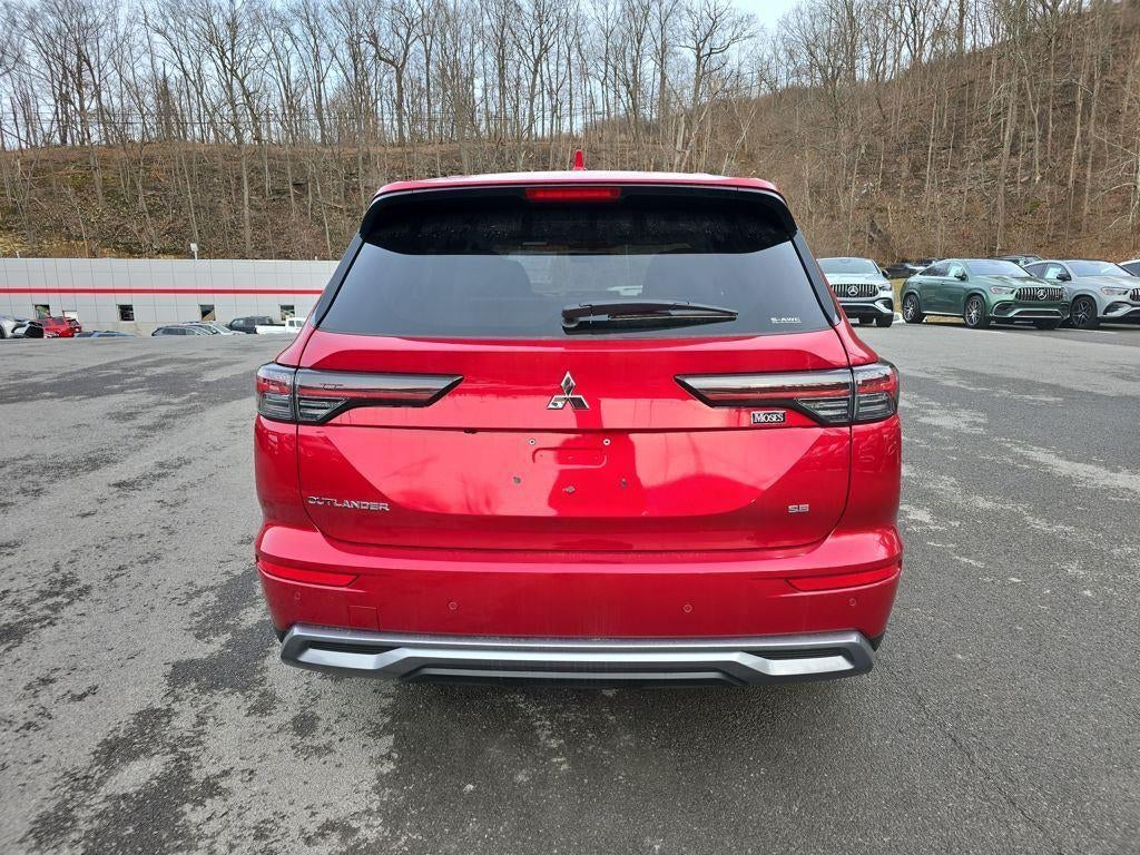2026 Mitsubishi Outlander SE