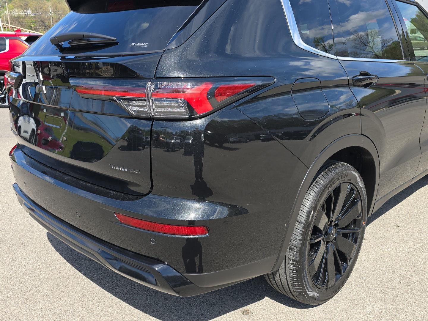 2026 Mitsubishi OUTLANDER LE S-AWC