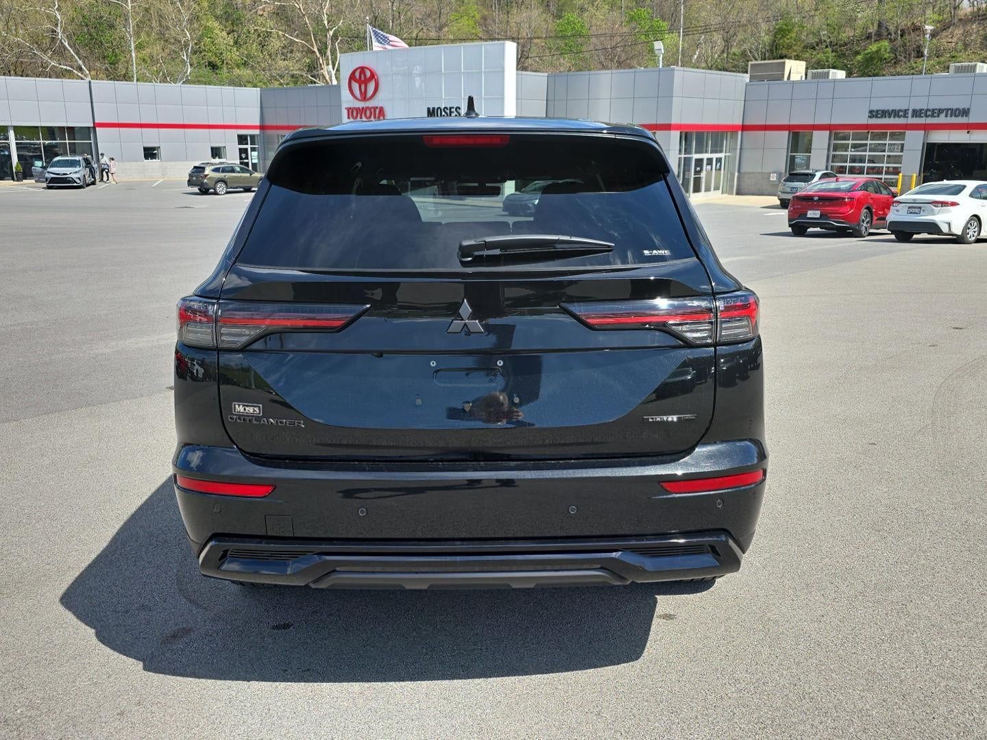 2026 Mitsubishi OUTLANDER LE S-AWC