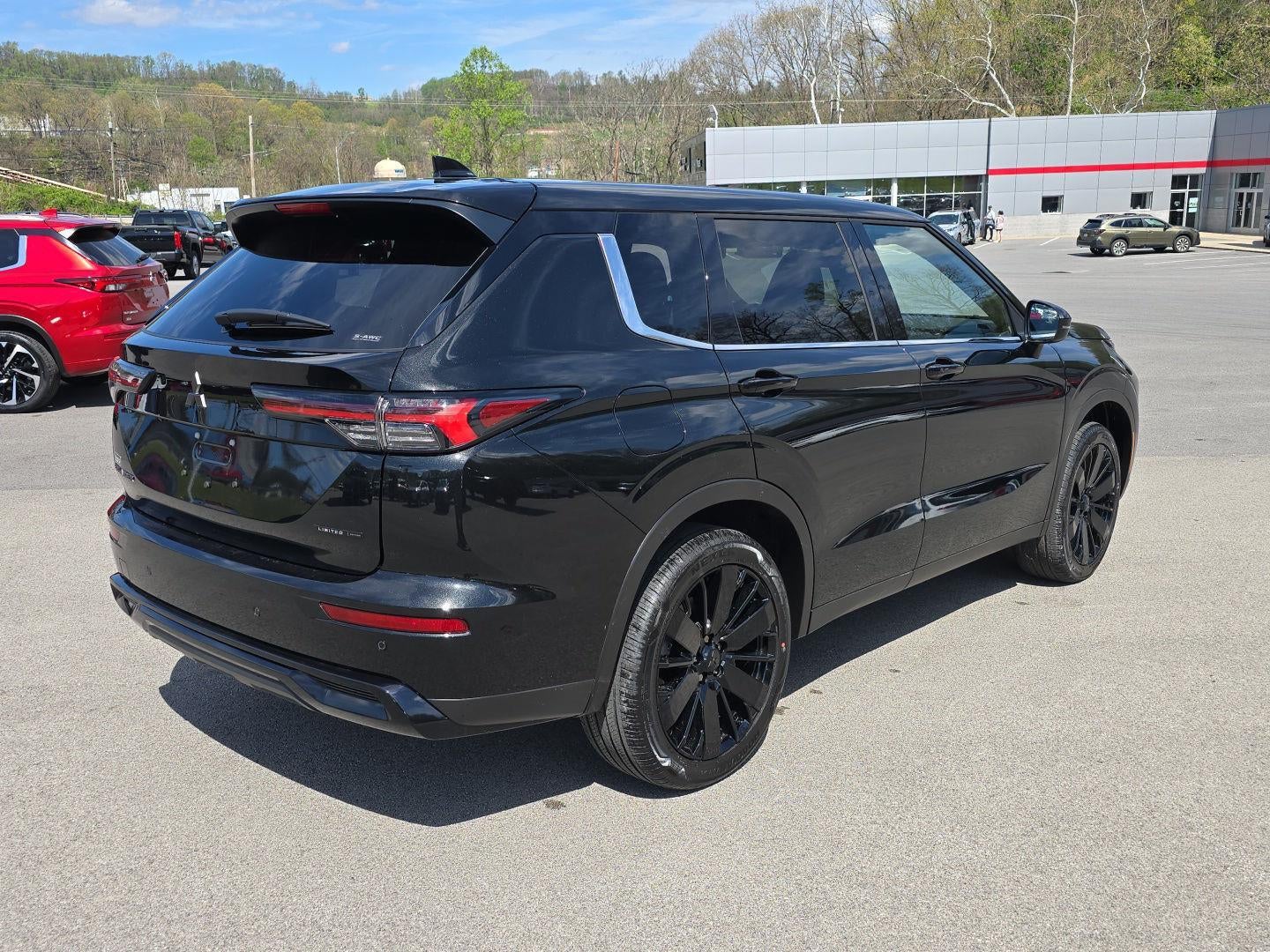 2026 Mitsubishi OUTLANDER LE S-AWC