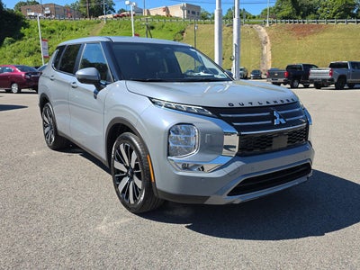 2026 Mitsubishi Outlander SE