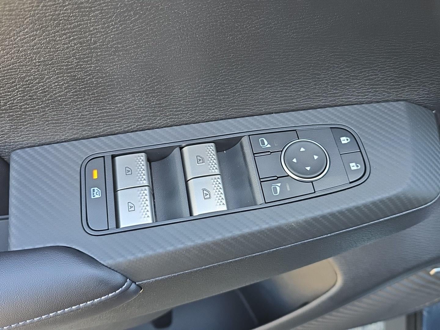 2026 Mitsubishi Outlander LE