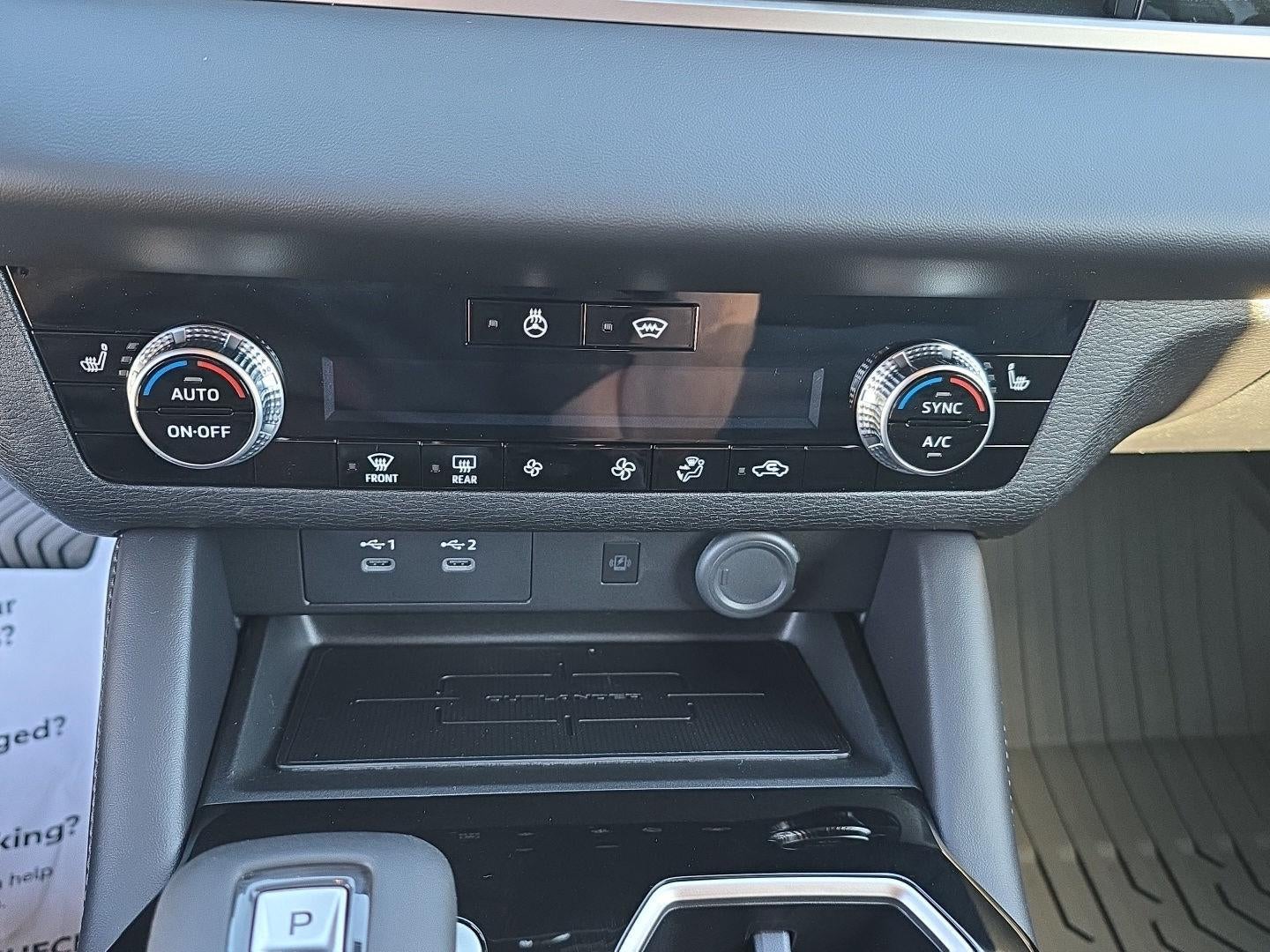 2026 Mitsubishi Outlander LE