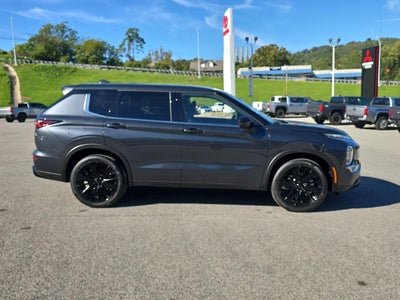 2026 Mitsubishi Outlander LE