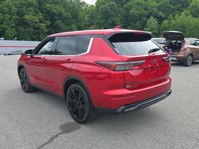 2026 Mitsubishi Outlander LE