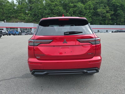 2026 Mitsubishi Outlander LE
