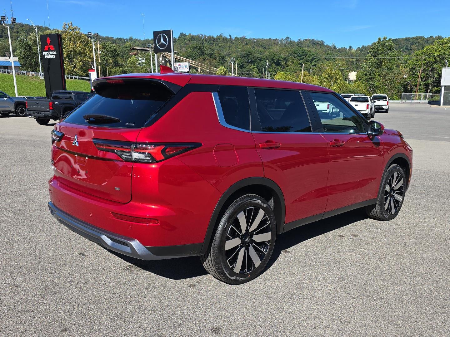 2026 Mitsubishi Outlander SE