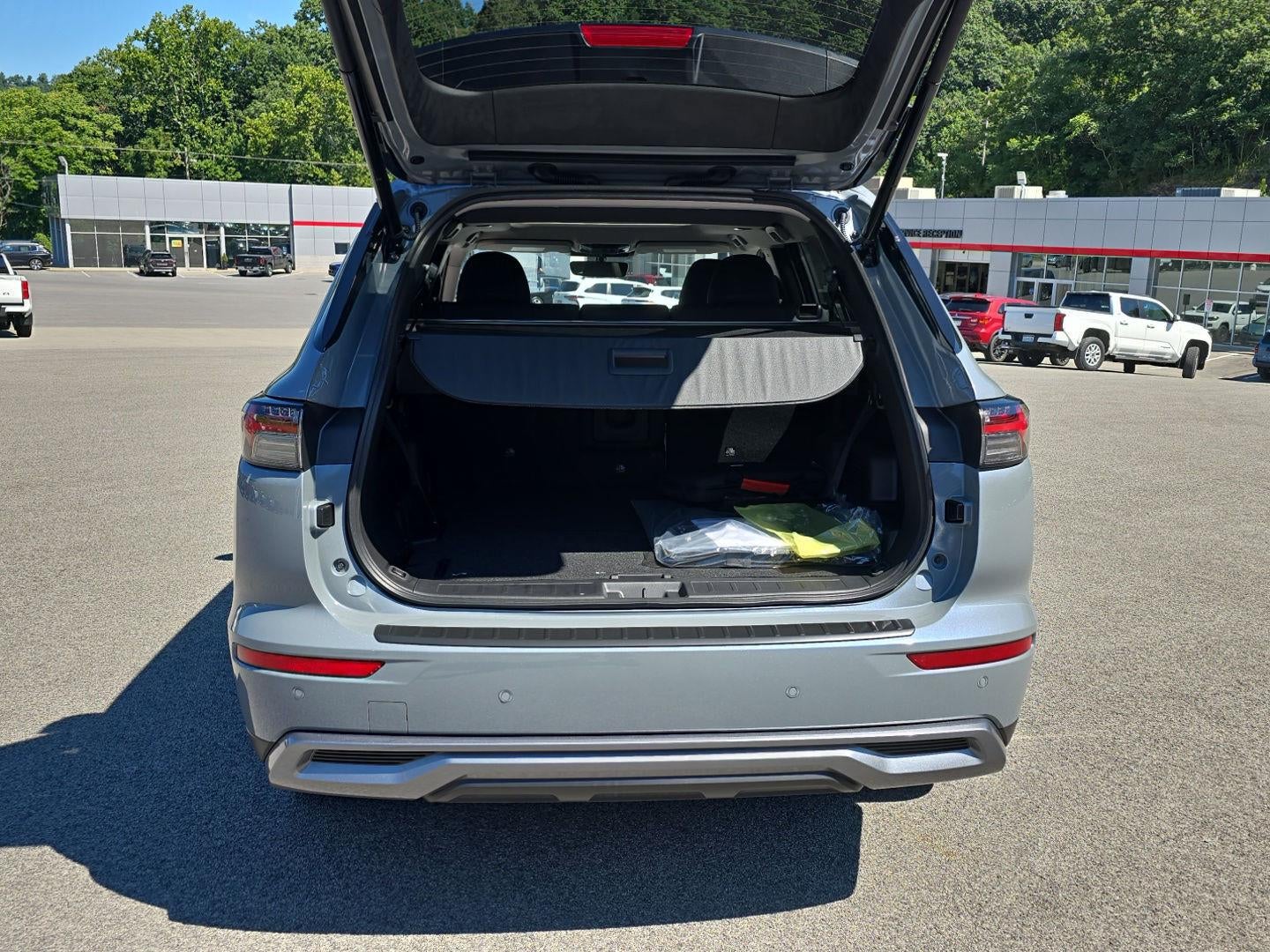 2026 Mitsubishi Outlander SE