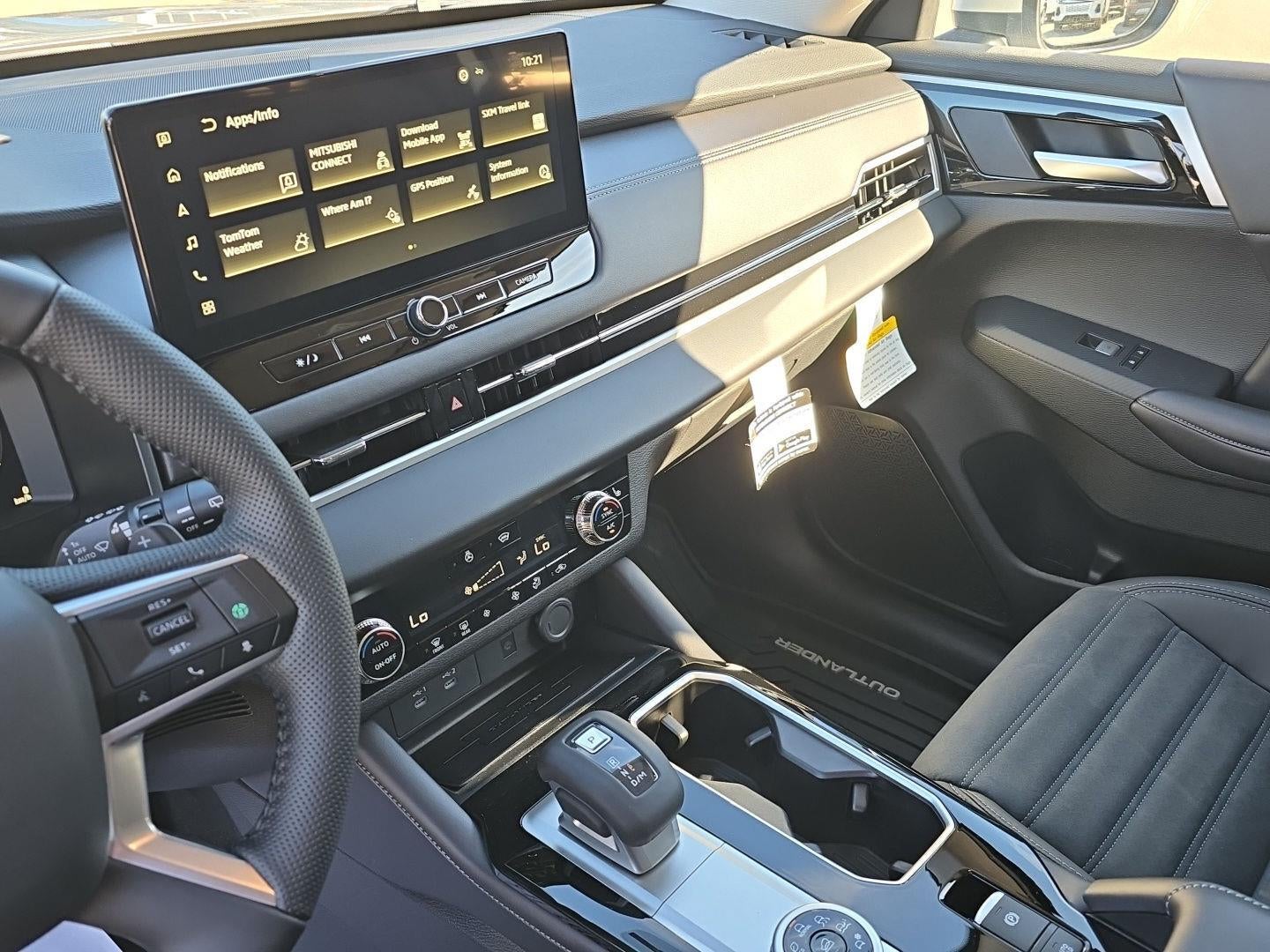2026 Mitsubishi Outlander SE