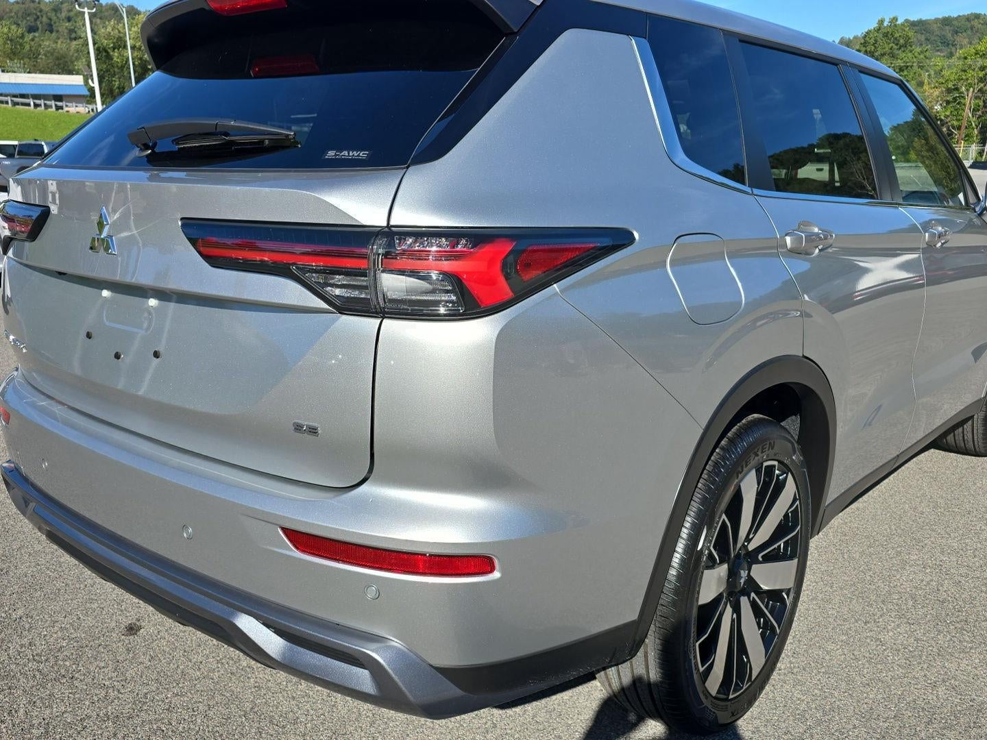 2026 Mitsubishi Outlander SE