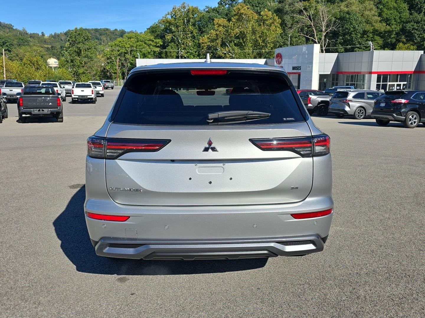 2026 Mitsubishi Outlander SE
