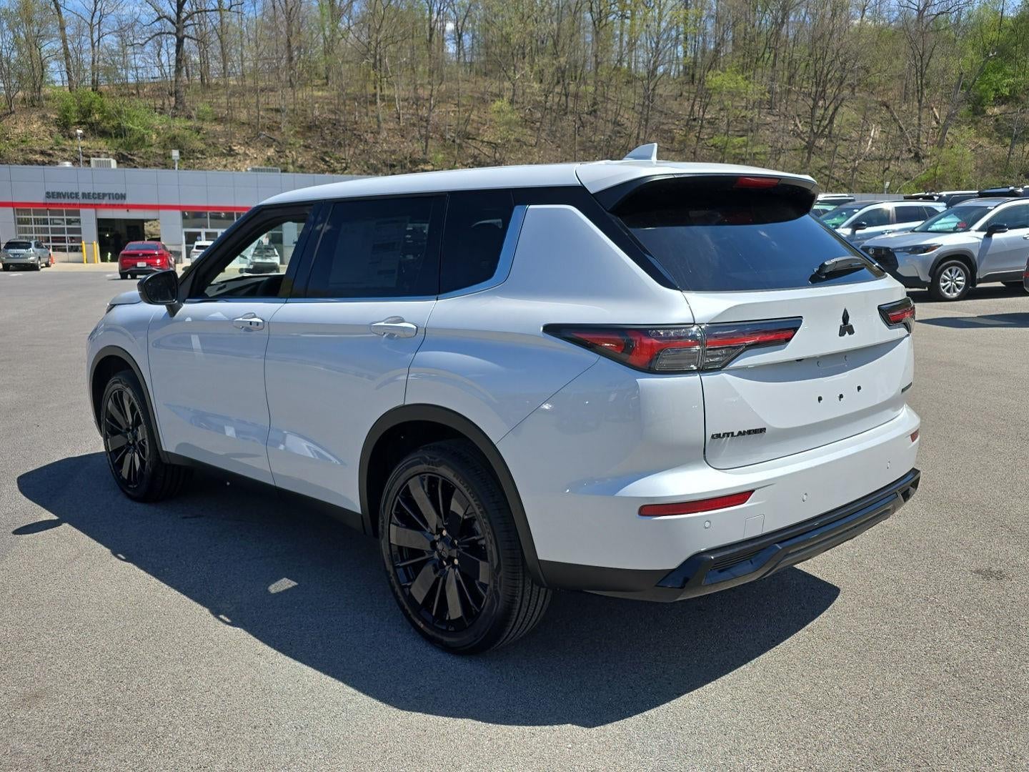 2026 Mitsubishi OUTLANDER LE S-AWC