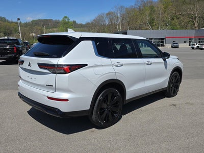 2026 Mitsubishi OUTLANDER LE S-AWC