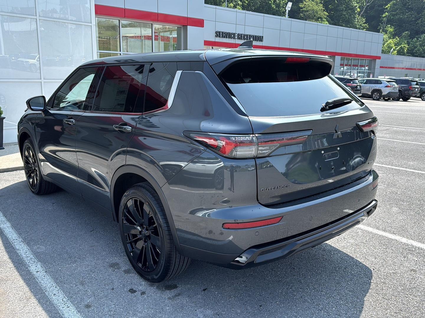 2026 Mitsubishi Outlander LE