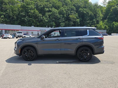 2026 Mitsubishi Outlander LE