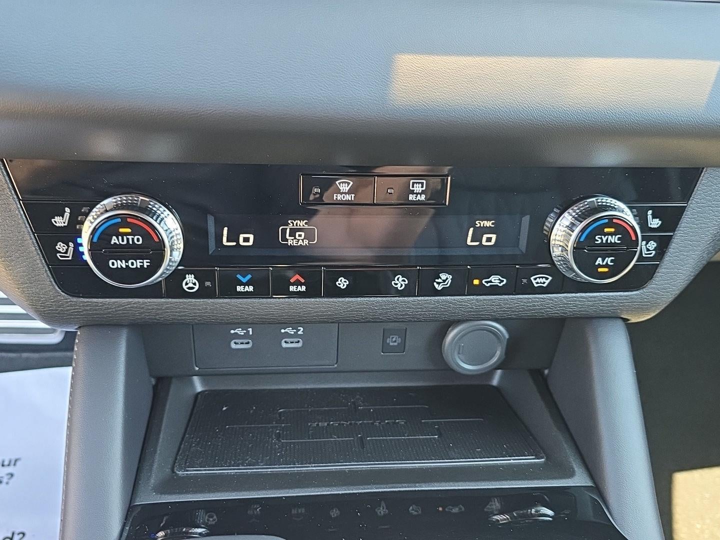 2026 Mitsubishi Outlander Black Edition