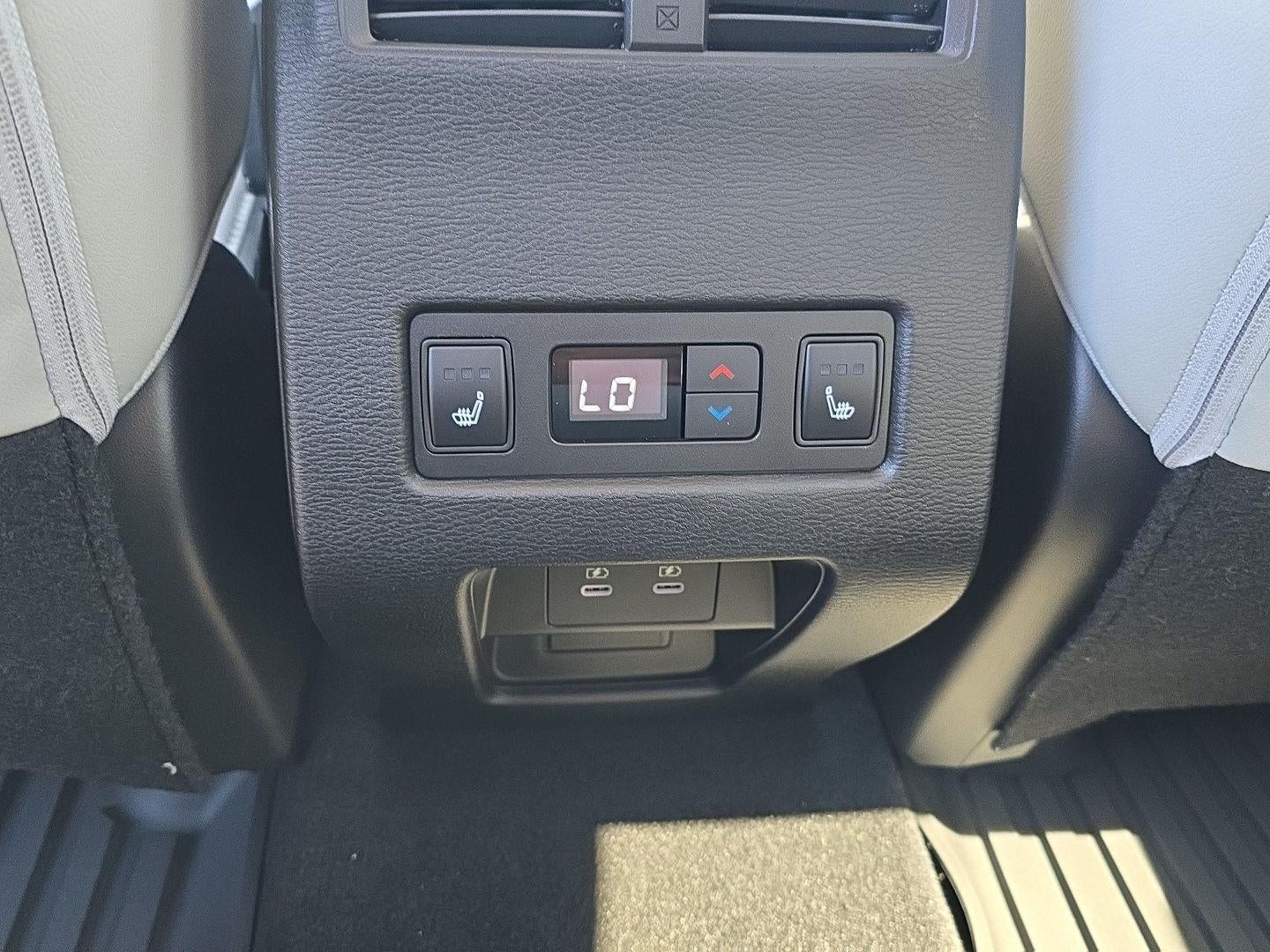 2026 Mitsubishi Outlander SEL