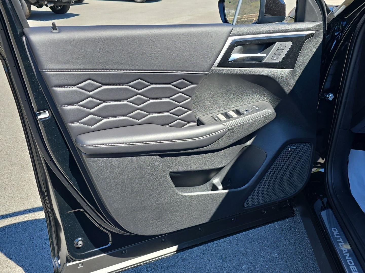 2026 Mitsubishi Outlander SEL