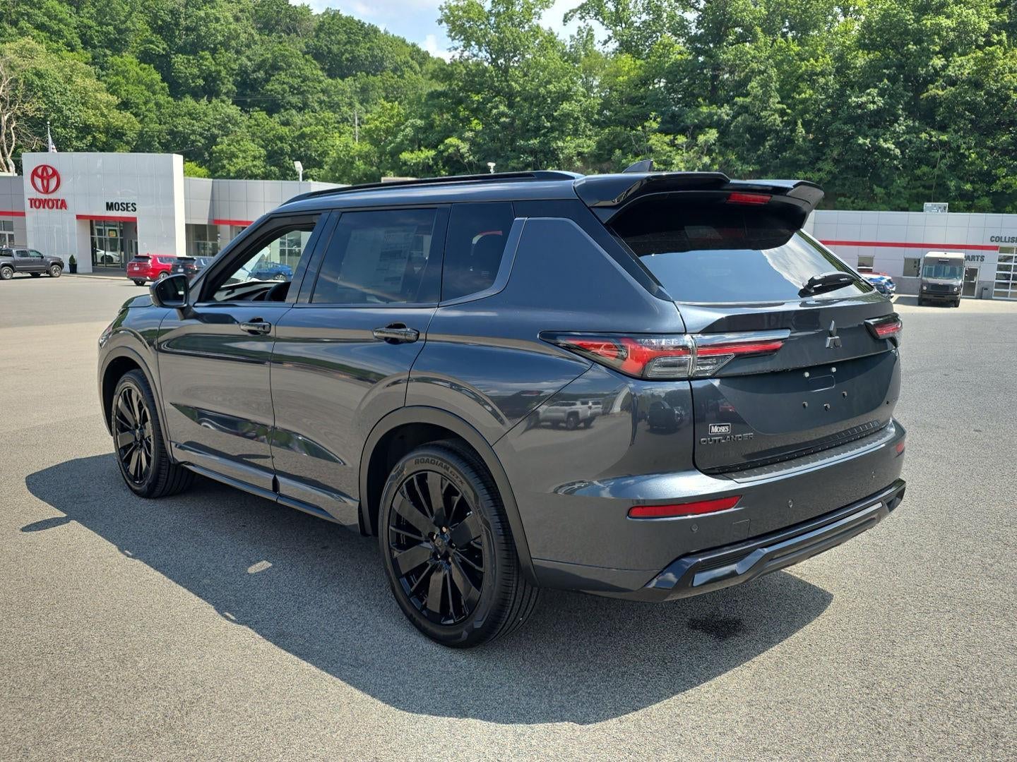 2026 Mitsubishi Outlander Black Edition