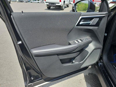 2025 Mitsubishi Outlander Plug-In Hybrid ES