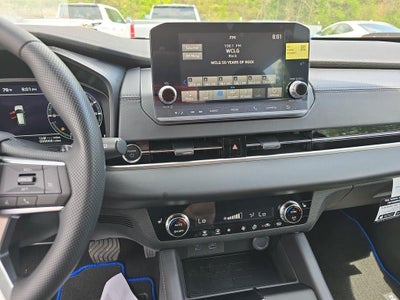 2025 Mitsubishi Outlander Plug-In Hybrid ES