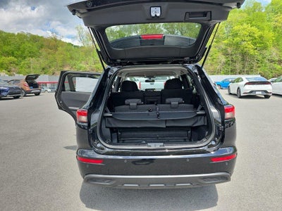 2025 Mitsubishi Outlander Plug-In Hybrid ES