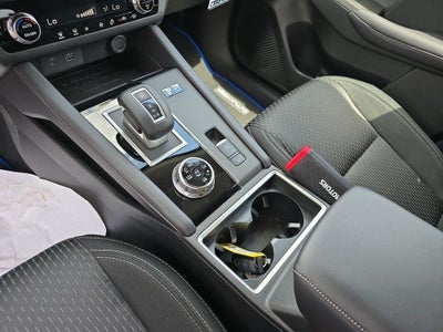 2025 Mitsubishi Outlander Plug-In Hybrid ES
