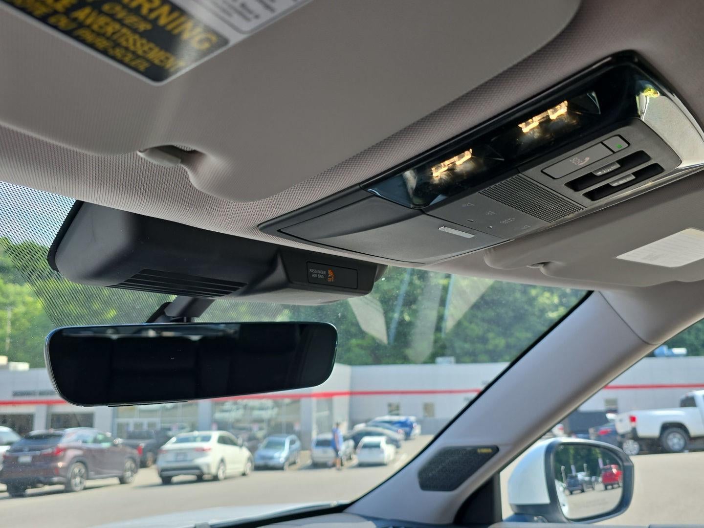 2026 Mitsubishi Outlander Plug-In Hybrid SE