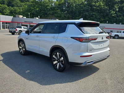 2026 Mitsubishi Outlander Plug-In Hybrid SE